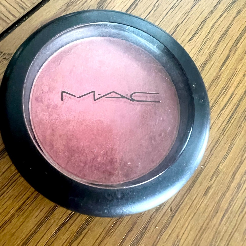Mac Powder Blush Plum Foolery